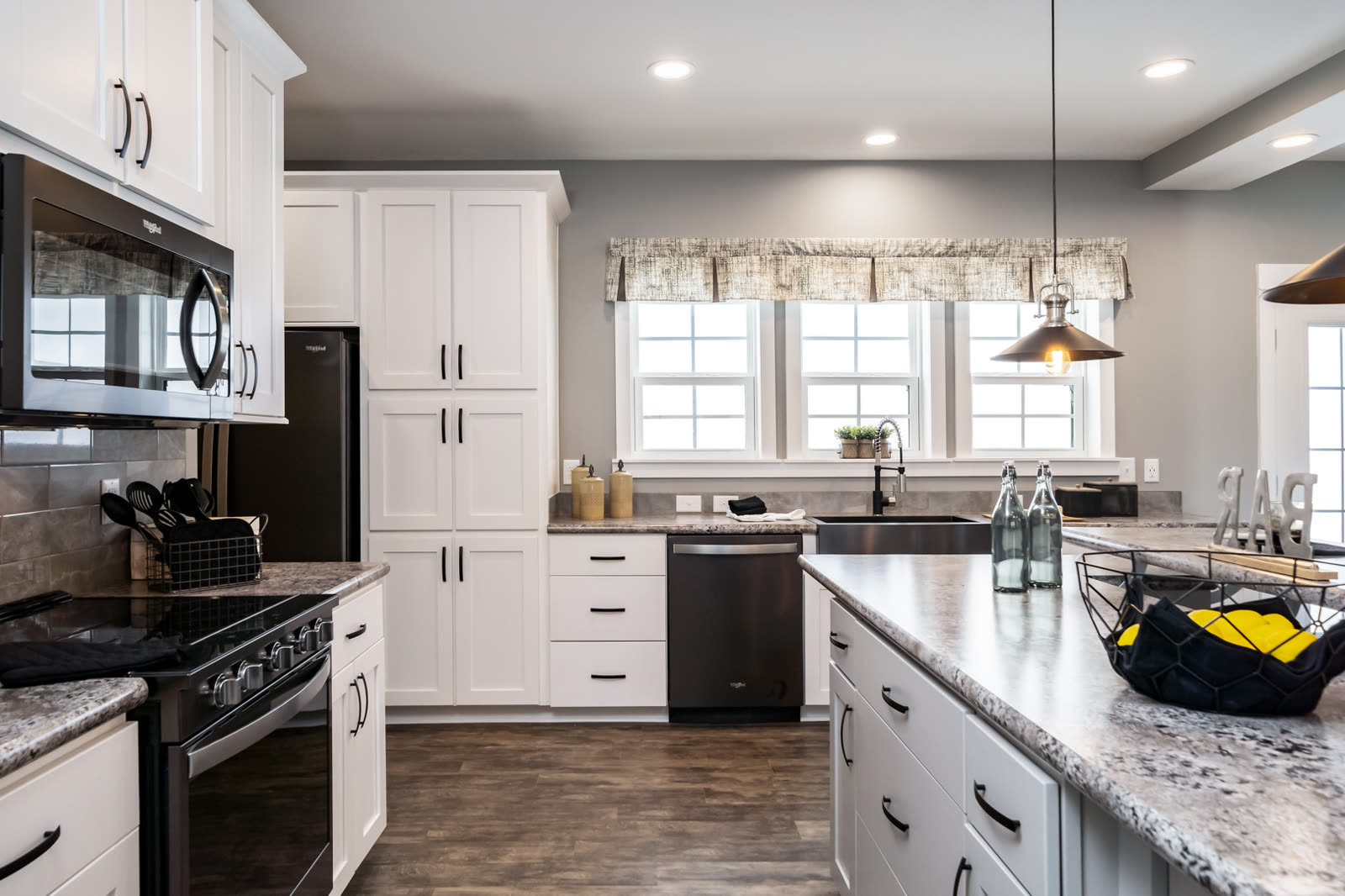 Saddle Ridge 28663A, photograph 8
