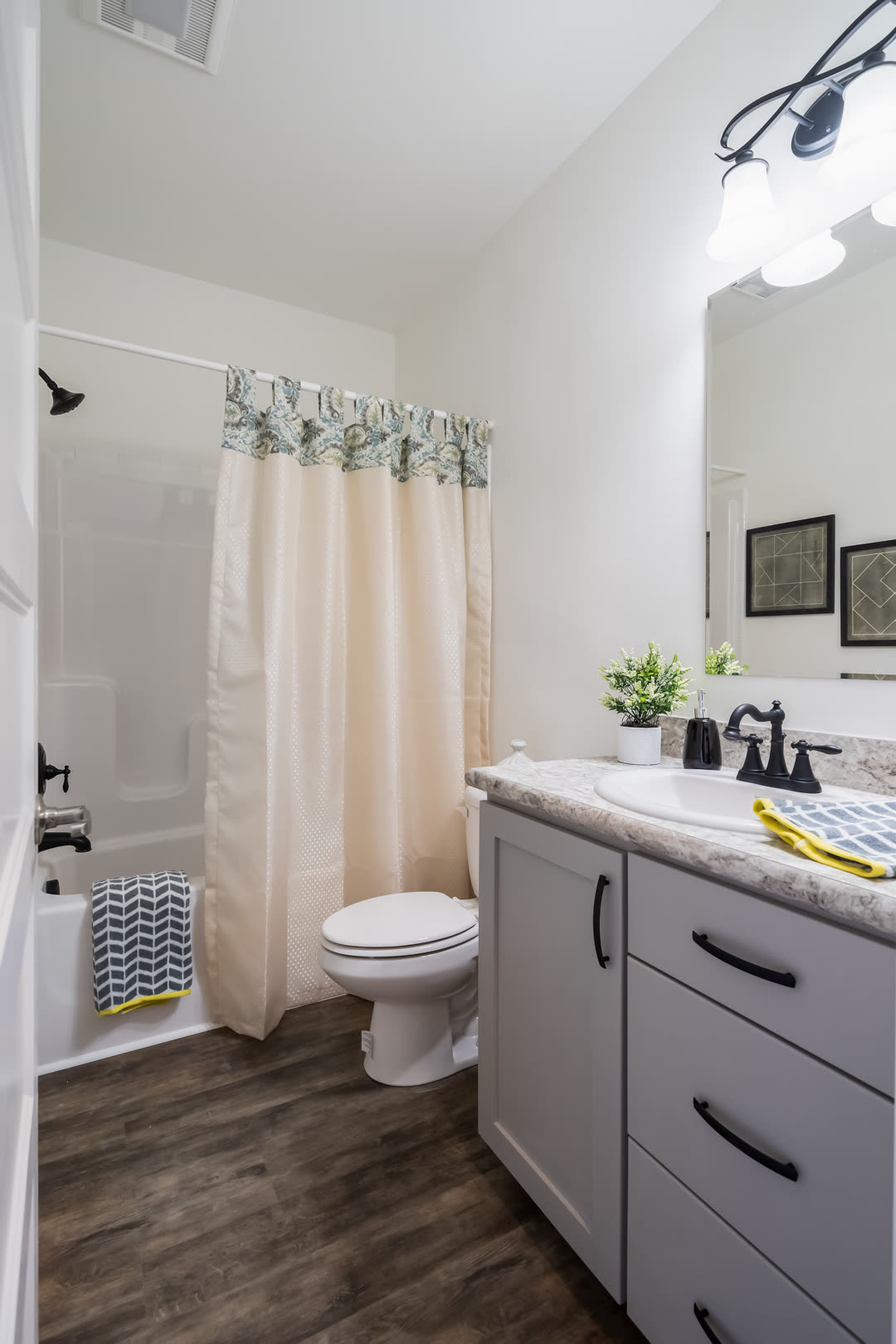 Saddle Ridge 28663A, photograph 18