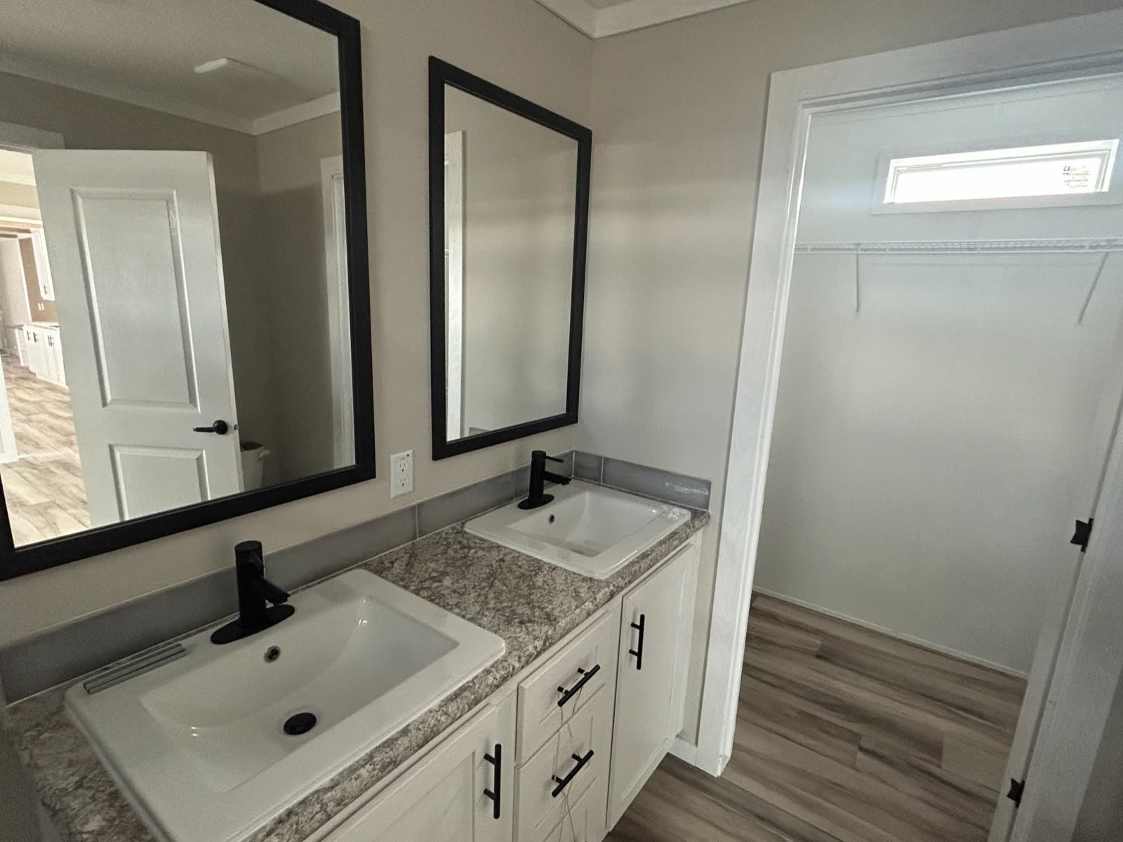 Twin Peaks 16763E, photograph 6