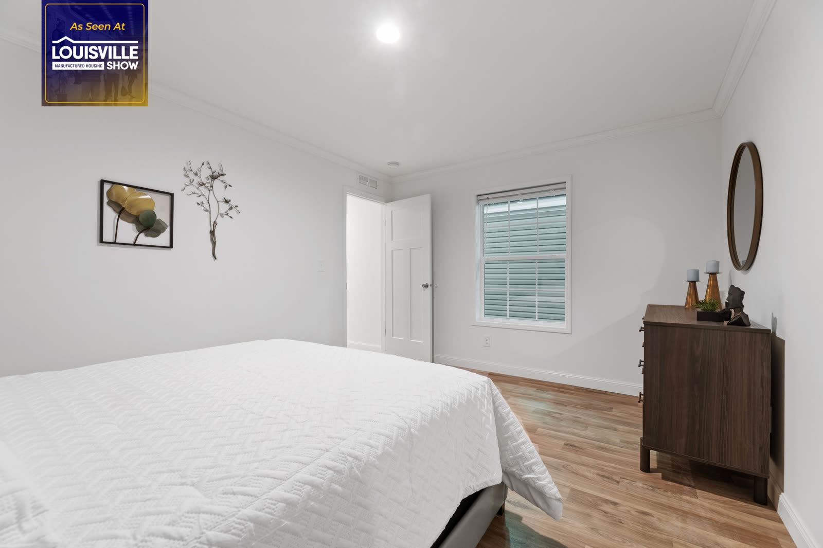 Palm Harbor 16763T, photograph 16