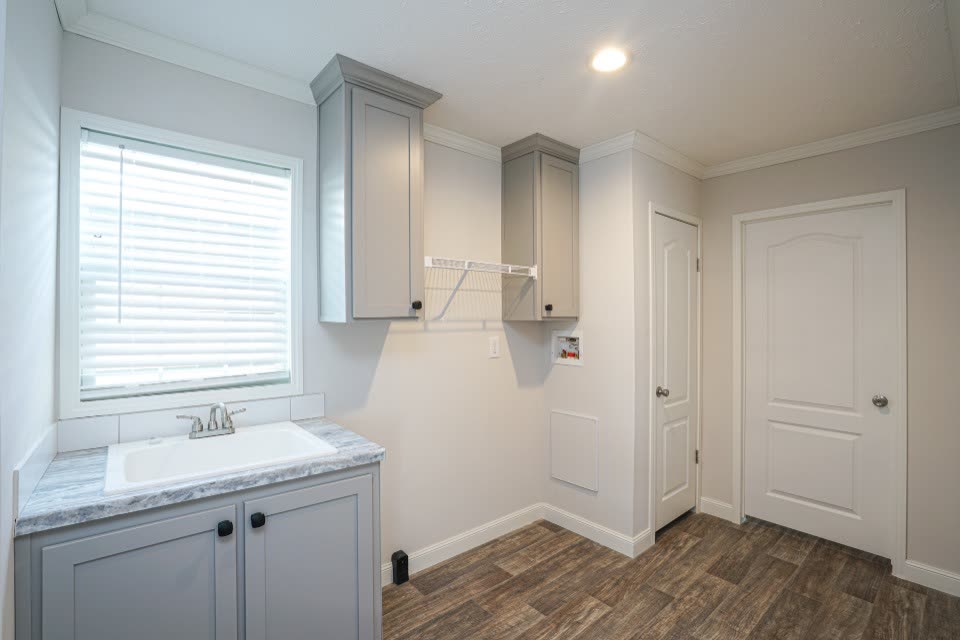 Palm Harbor 28563T, photograph 13